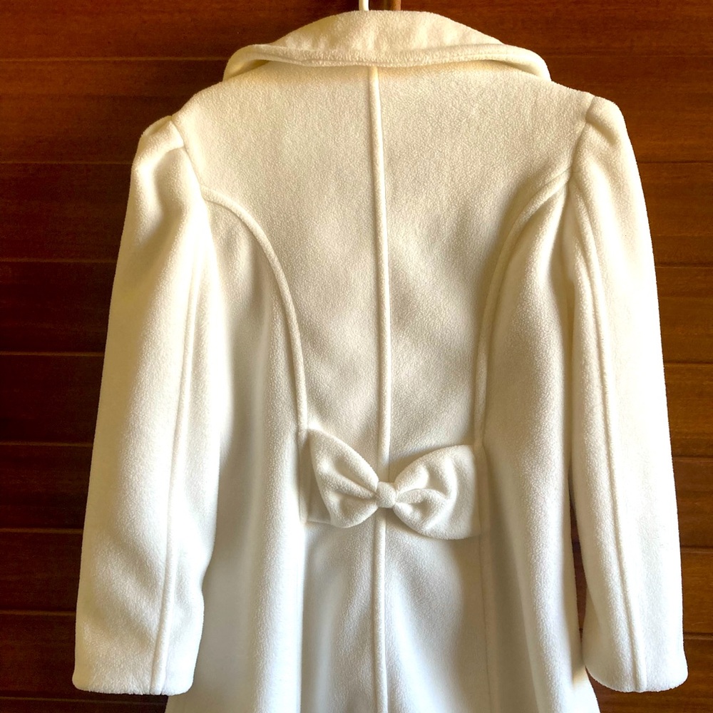 Winter white coat! Beautiful jacket! off white jacket 6/6X Copper Key Excellent!